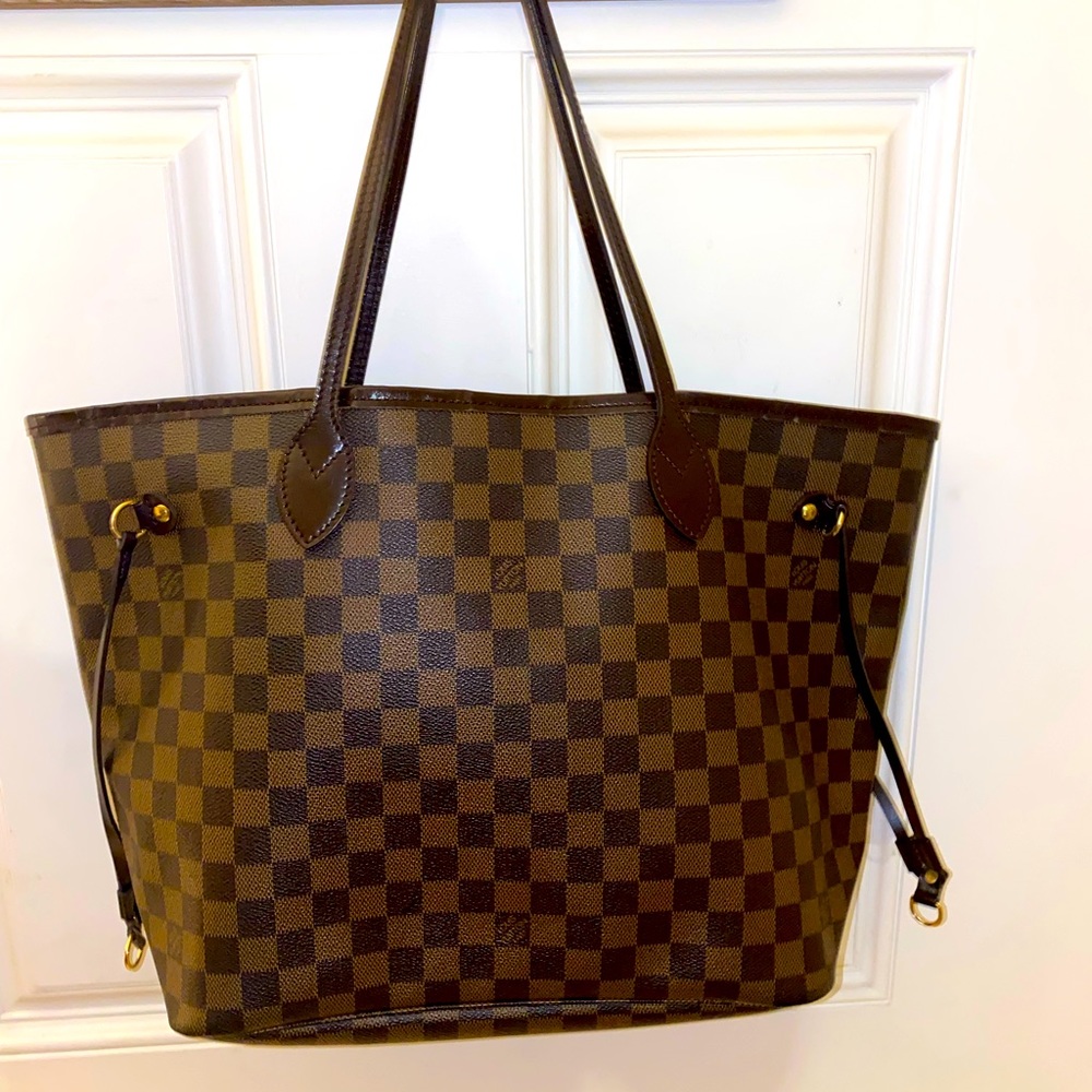 ❌Sold❌Auth Louis Vuitton Neverfull MM Tote Bag